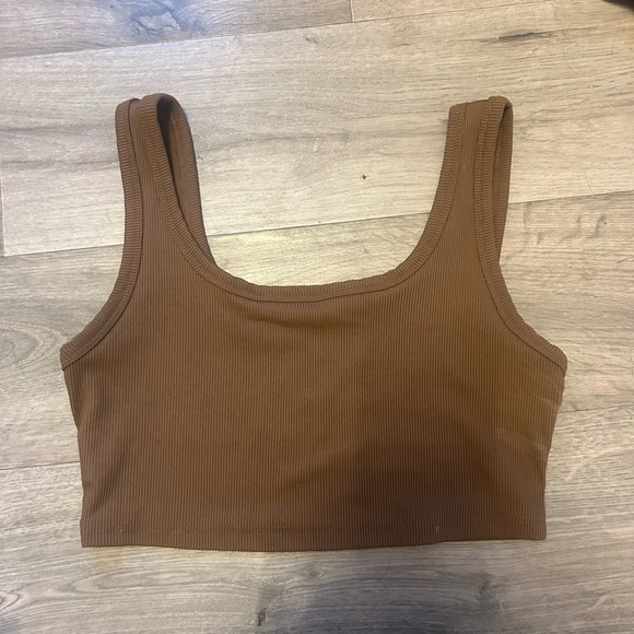 Ultra crop brown and green Romwe tanks. - Picture 2 of 2